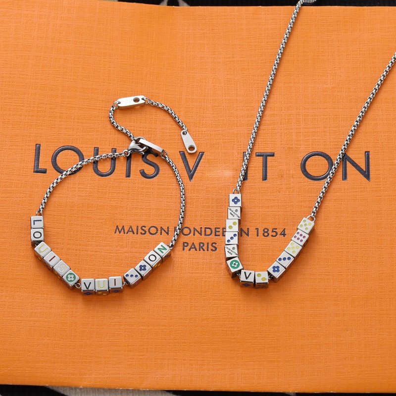 Louis Vuitton LV Play-It Dice Silver Necklace view