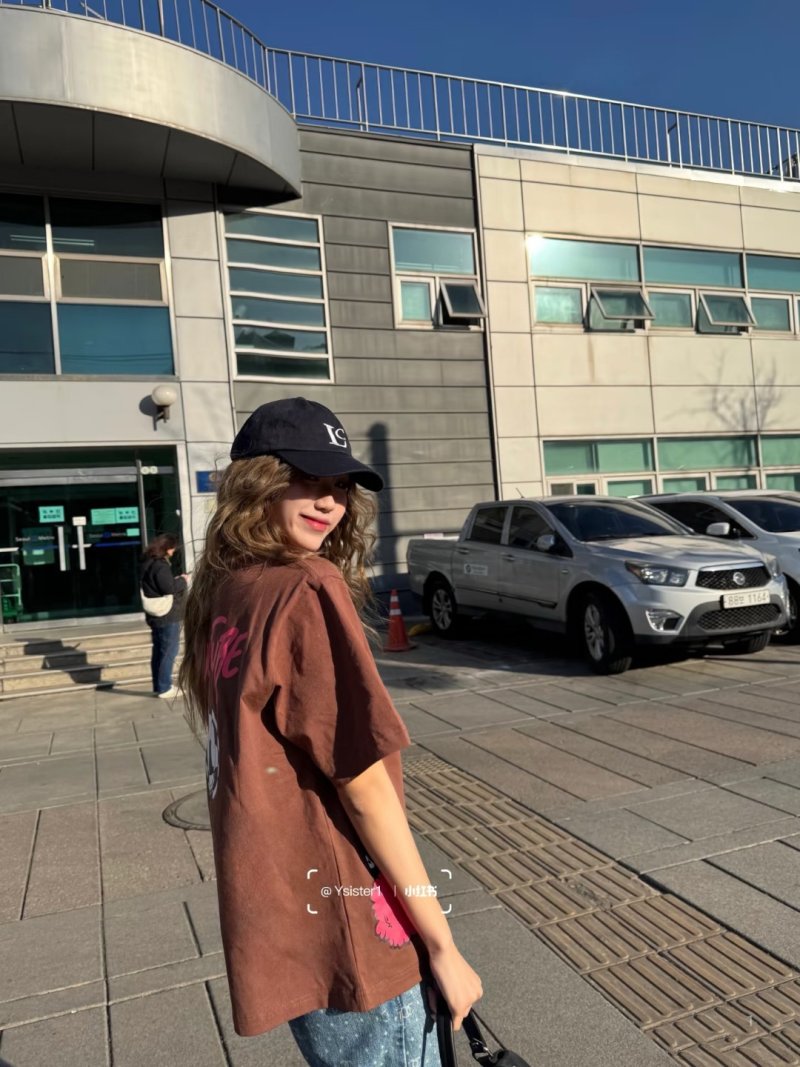 Brown Structure Graphic Short Sleeve T-Shirt view