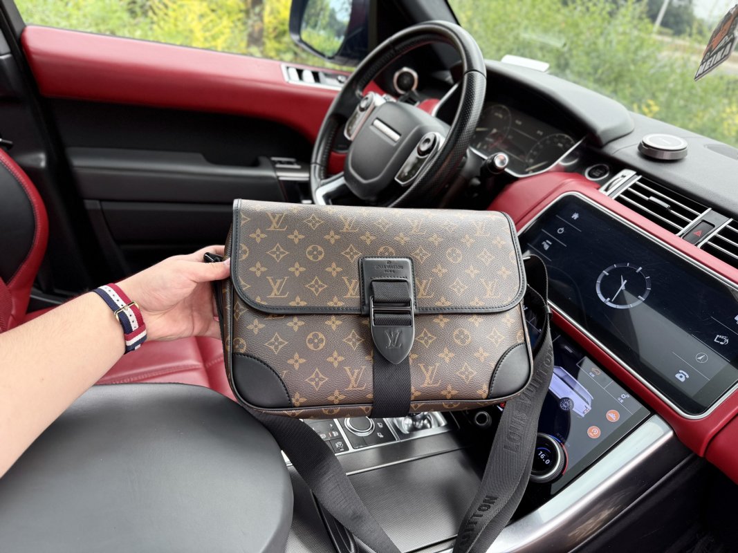 Louis Vuitton Archy Monogram Messenger Bag Brown M46328 view