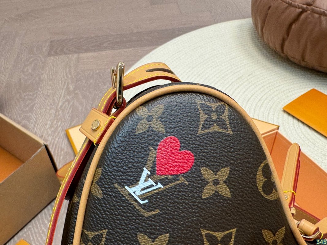 Louis Vuitton Monogram Heart Mini Onthego Bag Beeswax Yellow view