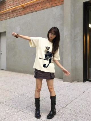 Gucci Cat Print Cream Short Sleeve T-Shirt view 2