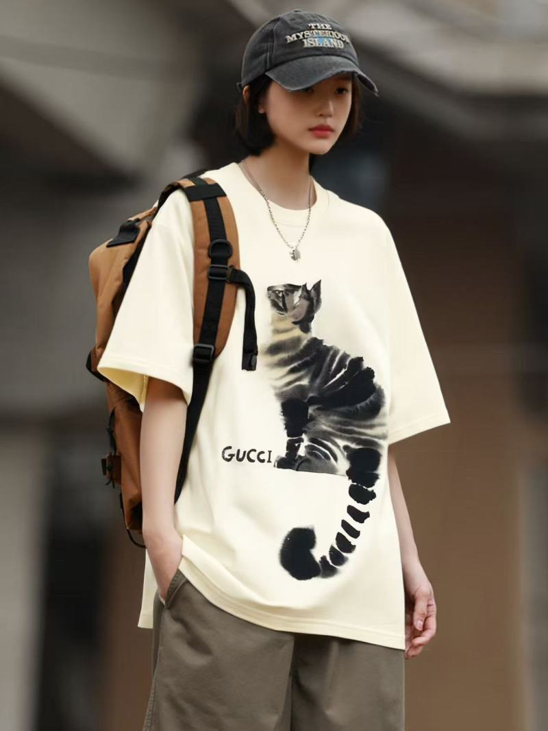 Gucci Cat Print Cream Short Sleeve T-Shirt view
