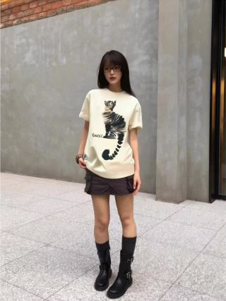 Gucci Cat Print Cream Short Sleeve T-Shirt view 7