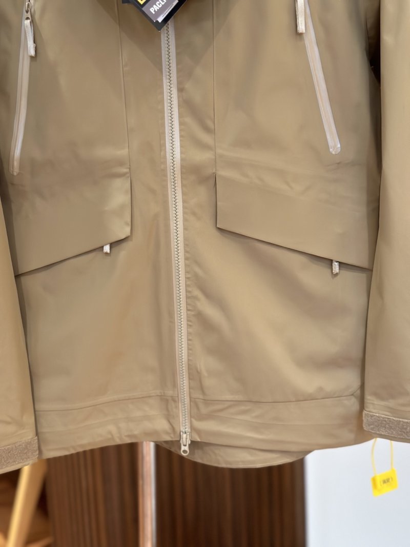 Gore-Tex Technical Hardshell Jacket Beige view