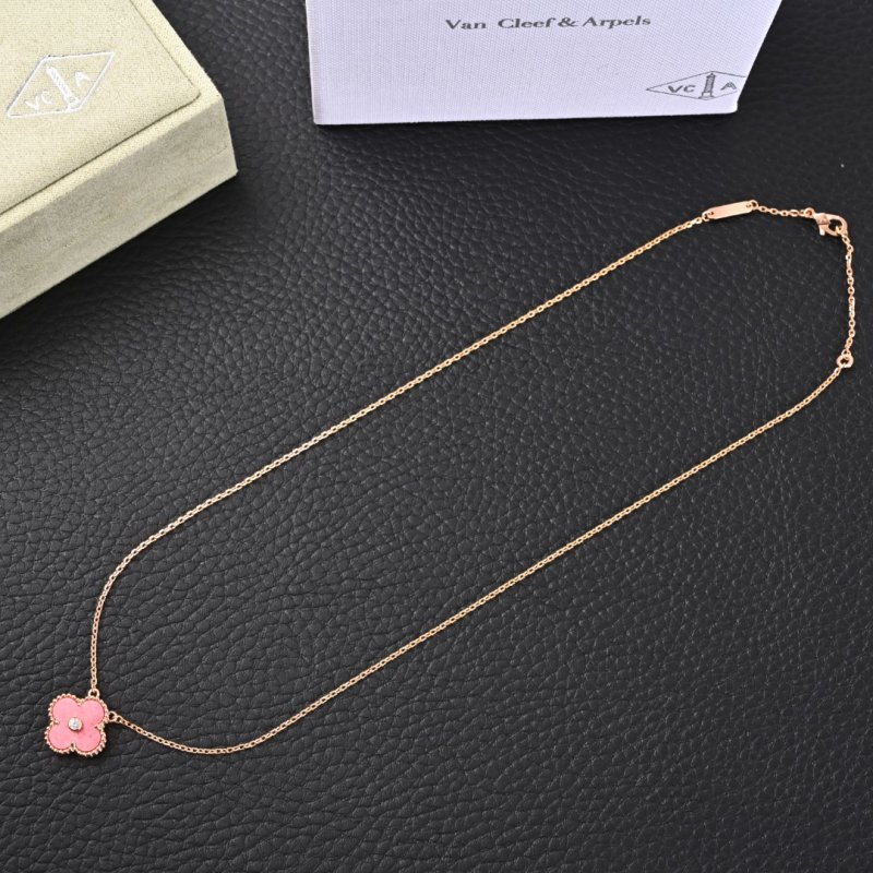 Van Cleef & Arpels Four Leaf Clover Necklace - Cherry Blossom Pink