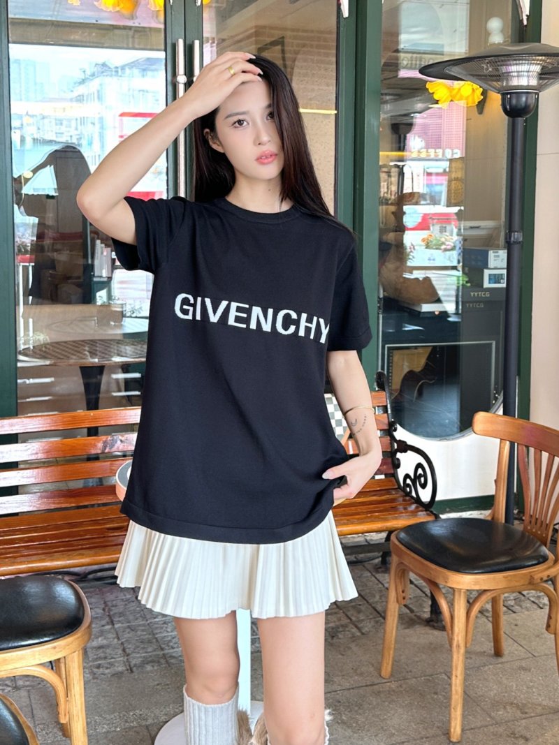 Givenchy Black Logo T-Shirt