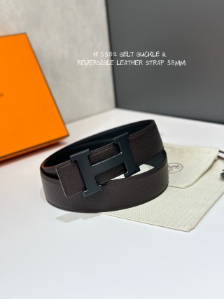 Hermès H5382 Reversible Leather Belt Black 38MM view 2