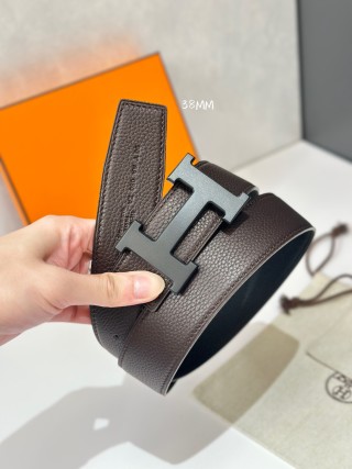 Hermès H5382 Reversible Leather Belt Black 38MM view 5