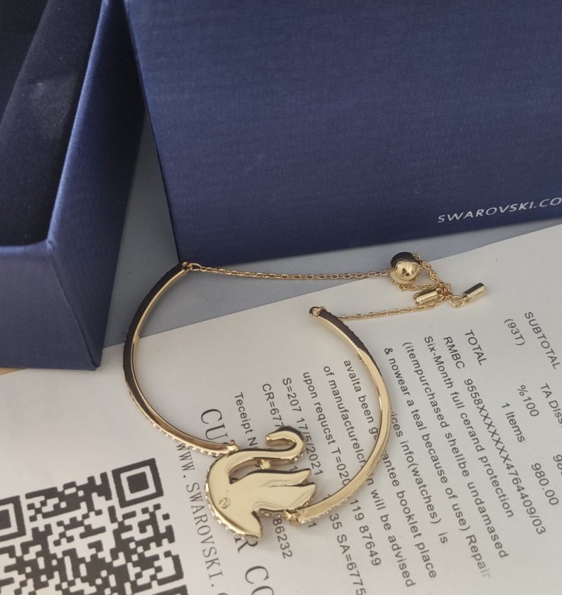 Swarovski Iconic Swan Red Crystal Bracelet view