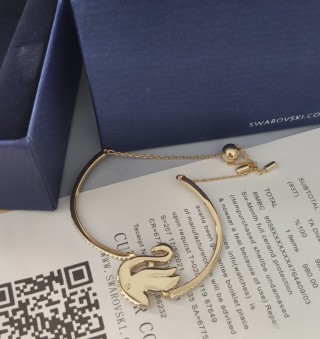 Swarovski Iconic Swan Red Crystal Bracelet view 7