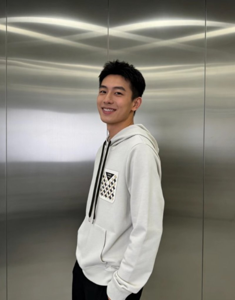 Cream Geometric Print Hoodie