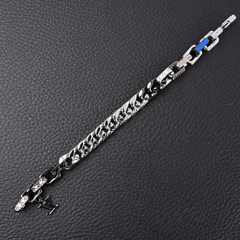 LV Chain Letter Colorful Bracelet – Silver & Pink view