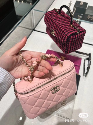 Chanel Black Quilted Vanity Case with Gold Chain view 2