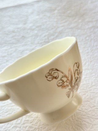 Dior Lily of the Valley Ceramic Mug – Cream view 3