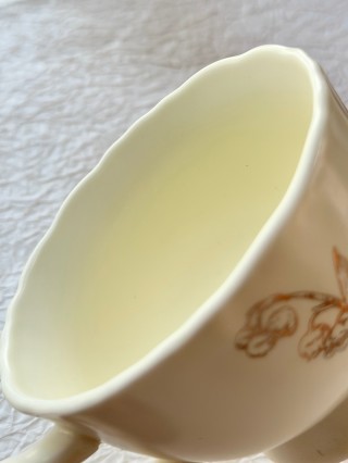 Dior Lily of the Valley Ceramic Mug – Cream view 4