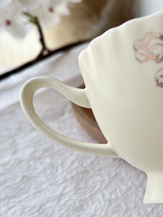 Dior Lily of the Valley Ceramic Mug – Cream view 5