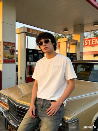 White Embroidered Graphic T-Shirt view 3