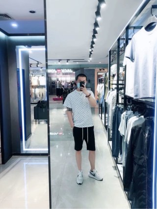 Louis Vuitton Monogram White Short Sleeve T-Shirt view 2