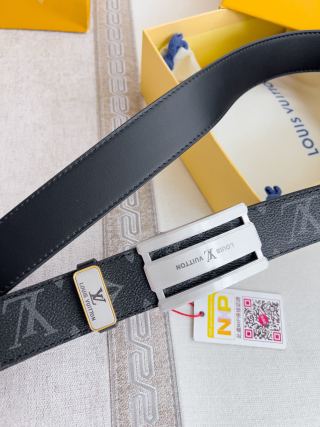 Louis Vuitton Monogram Canvas Automatic Buckle Belt - Black view 4