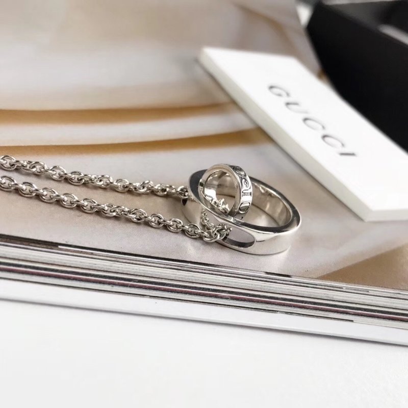 Gucci Interlocking G Charm Silver Necklace view