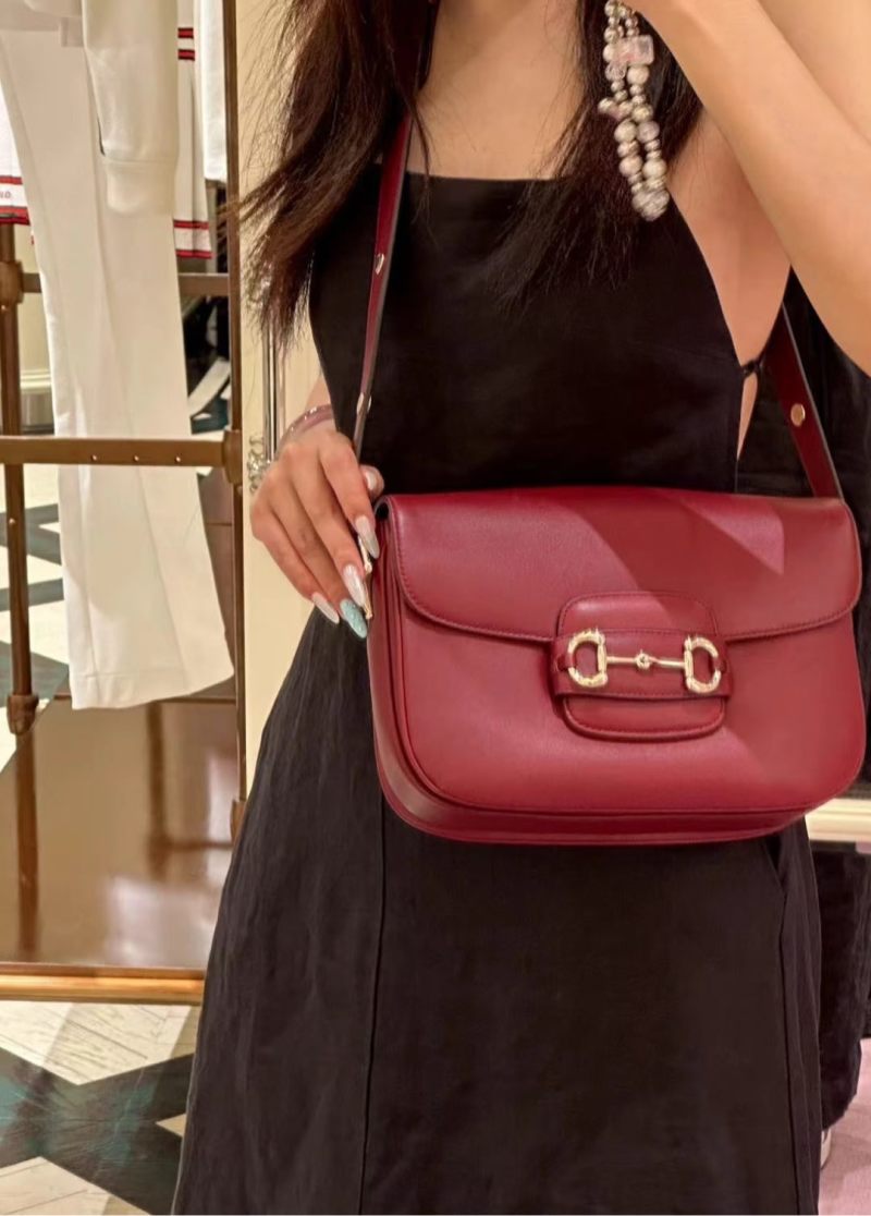 Gucci Horsebit Shoulder Bag Red