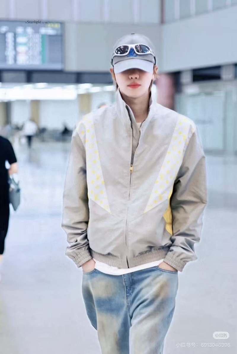 Grey & Yellow Colorblock Windbreaker Jacket view