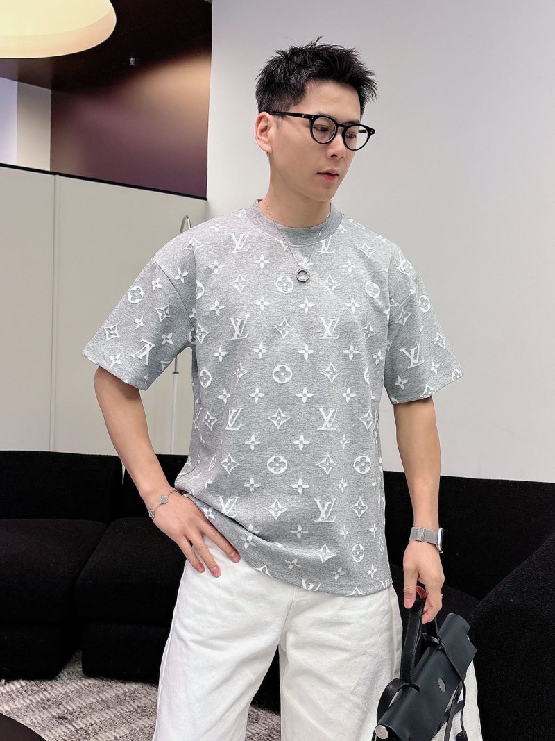 Louis Vuitton Monogram Short Sleeve T-Shirt Grey view