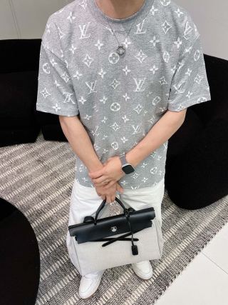 Louis Vuitton Monogram Short Sleeve T-Shirt Grey view 3