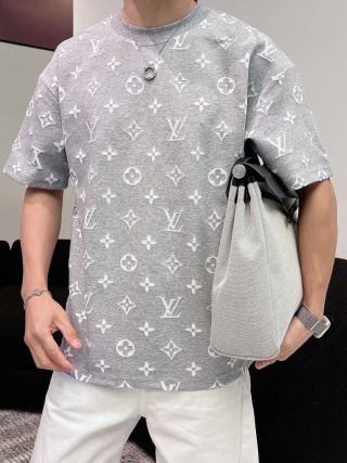 Louis Vuitton Monogram Short Sleeve T-Shirt Grey view 5