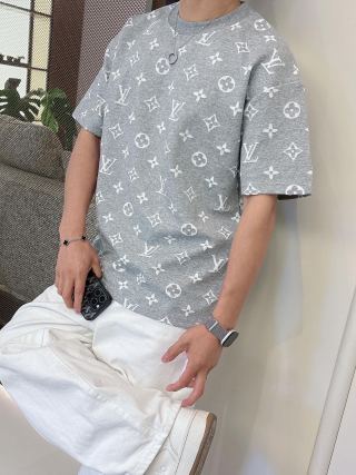 Louis Vuitton Monogram Short Sleeve T-Shirt Grey view 7