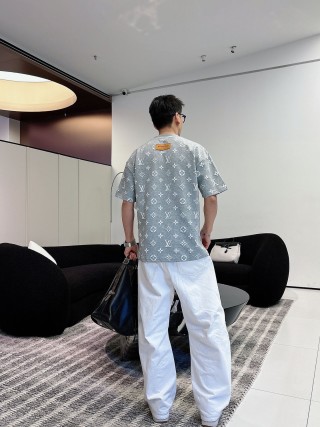 Louis Vuitton Monogram Short Sleeve T-Shirt Grey view 8