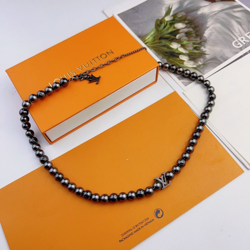 Louis Vuitton Pearl Beaded Chain Necklace - Black view
