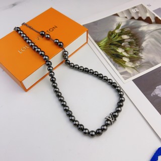 Louis Vuitton Pearl Beaded Chain Necklace - Black view 5