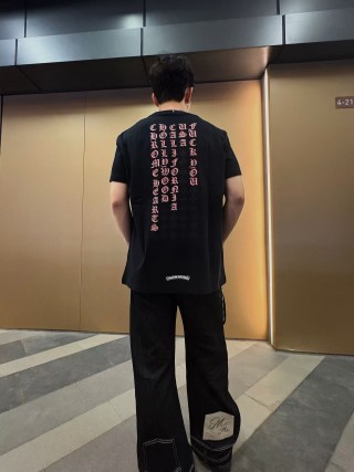 Black Pocket T-Shirt with Vertical Text Graphic view 3