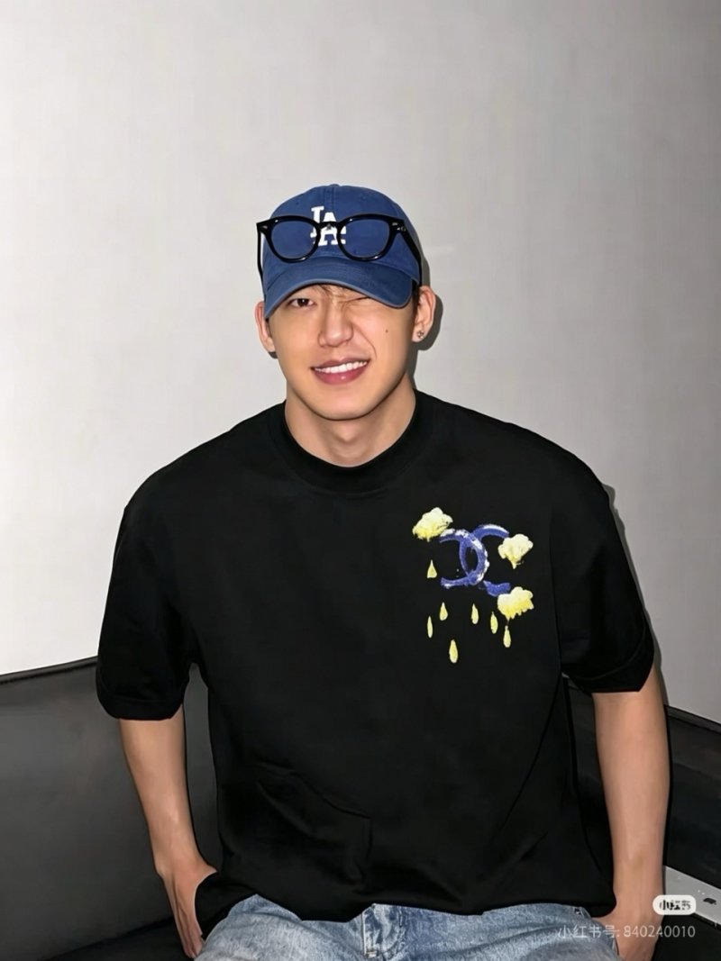 Black Graphic T-Shirt with Cloud & Moon Design