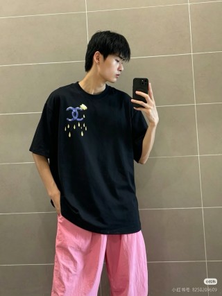 Black Graphic T-Shirt with Cloud & Moon Design view 7
