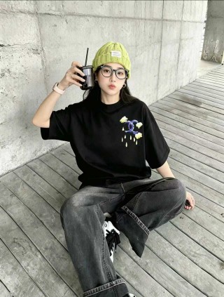 Black Graphic T-Shirt with Cloud & Moon Design view 8