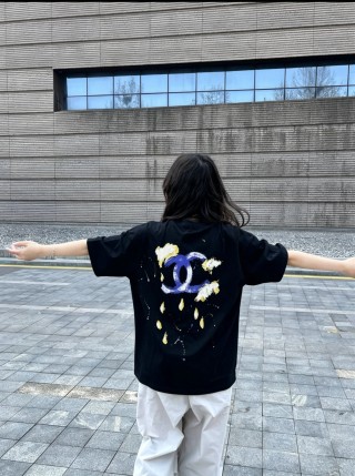 Black Graphic T-Shirt with Cloud & Moon Design view 9