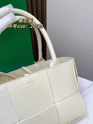 Bottega Veneta Intrecciato Woven Tote Bag - Cream view 4