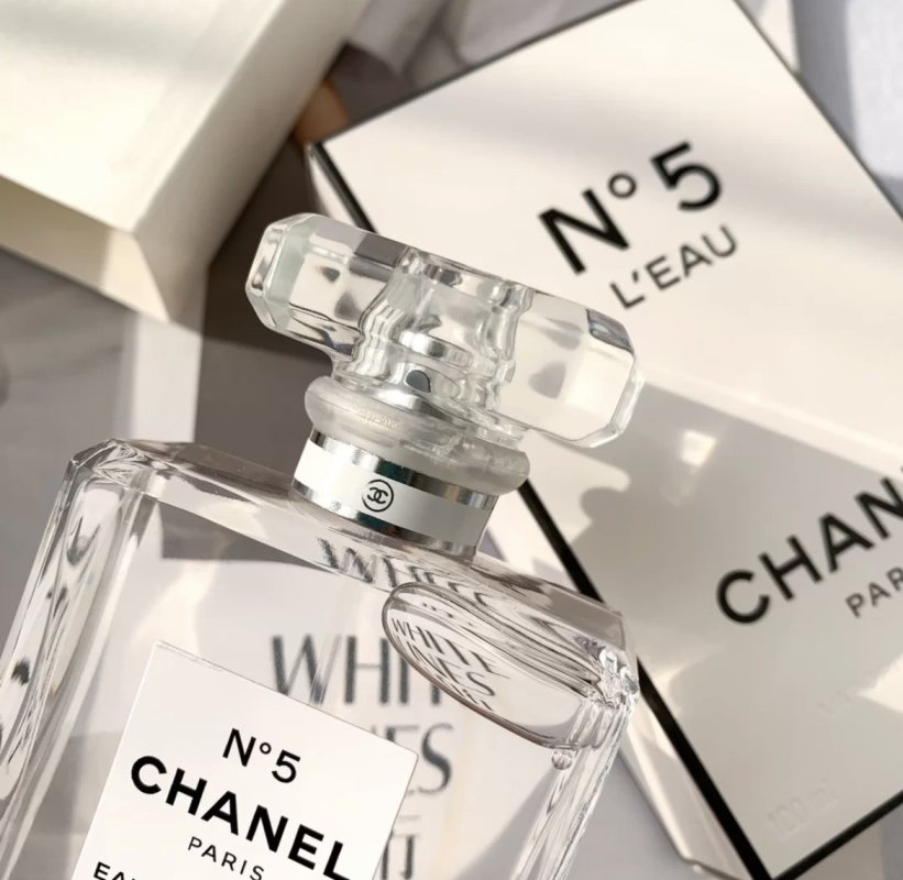 Chanel N°5 L'Eau White Eau de Toilette Spray 100ml