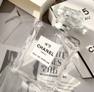 Chanel N°5 L'Eau White Eau de Toilette Spray 100ml view 5