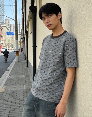 Louis Vuitton Monogram Grey Short Sleeve T-Shirt view 2