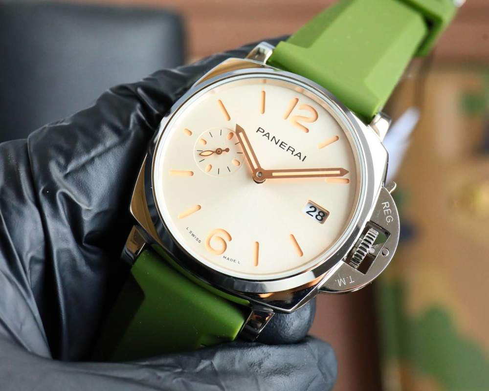 Panerai Luminor Due 42mm Cream Dial Green Strap view