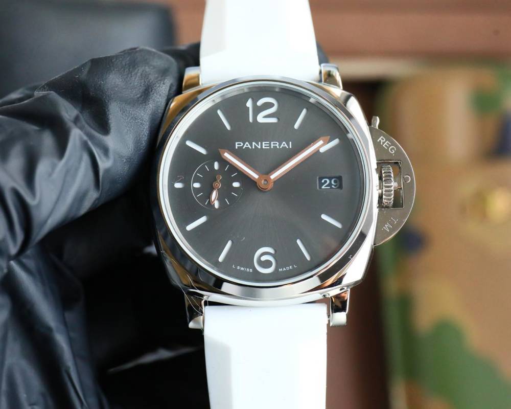 Panerai Luminor Due 42mm Cream Dial Green Strap view