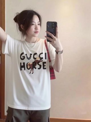 Gucci Horse White Oversized T-Shirt view 3