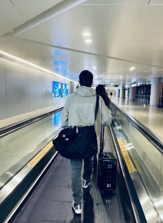 Essentials Fear of God Oatmeal Hoodie view 2