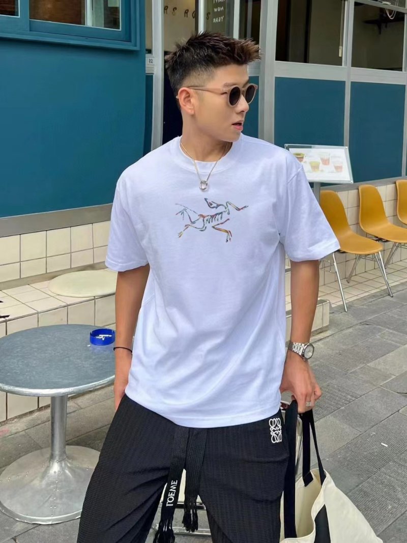 White Graphic Horse T-Shirt view