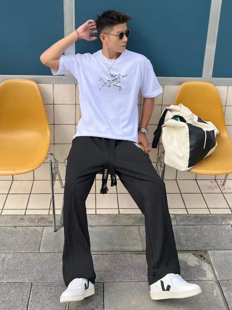White Graphic Horse T-Shirt view