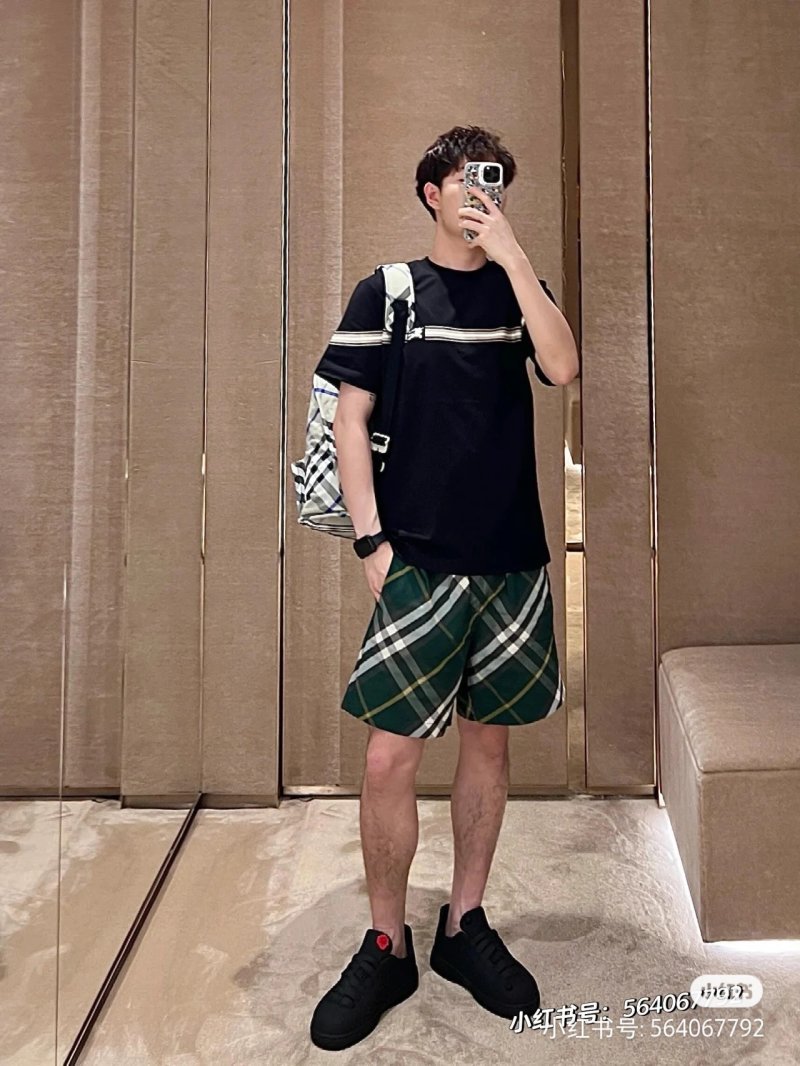 Black Stripe Crew Neck Short Sleeve T-Shirt view