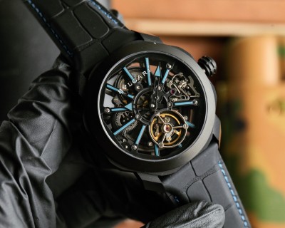 Bulgari Octo Roma Skeleton Automatic Watch Black DLC Titanium 44mm view 2